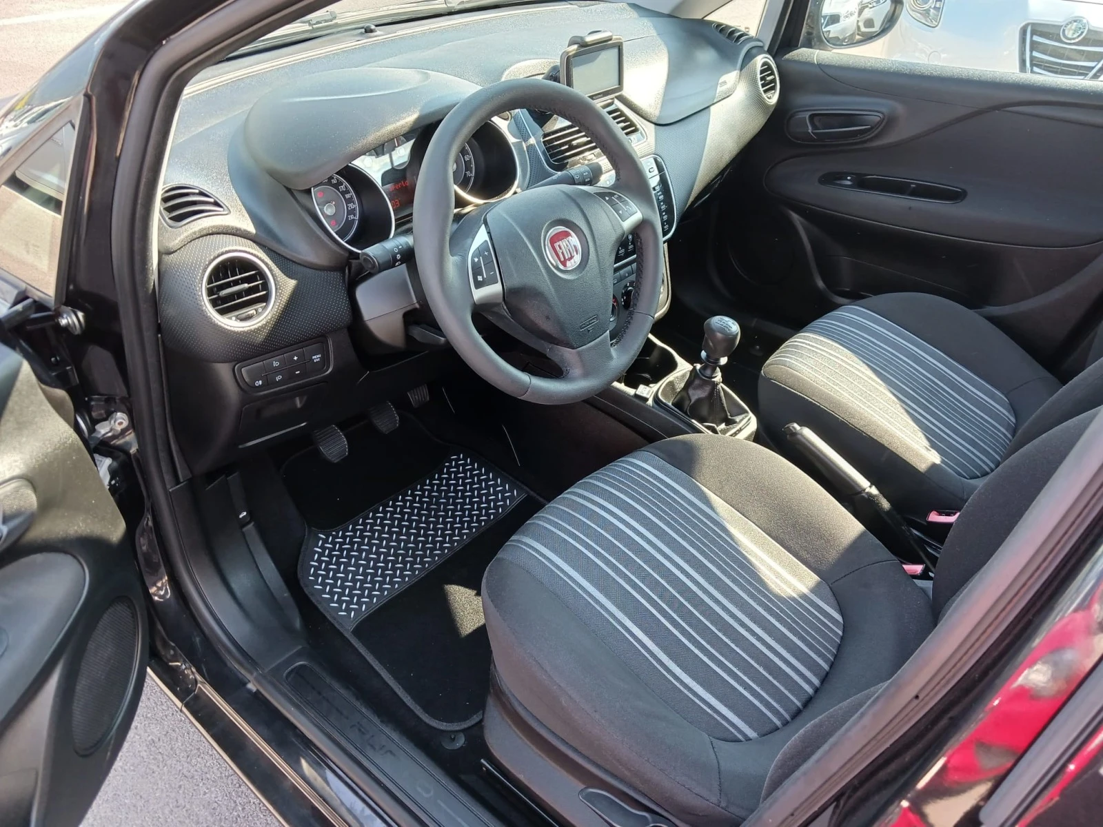 Fiat Punto 1.2 GPL - изображение 7