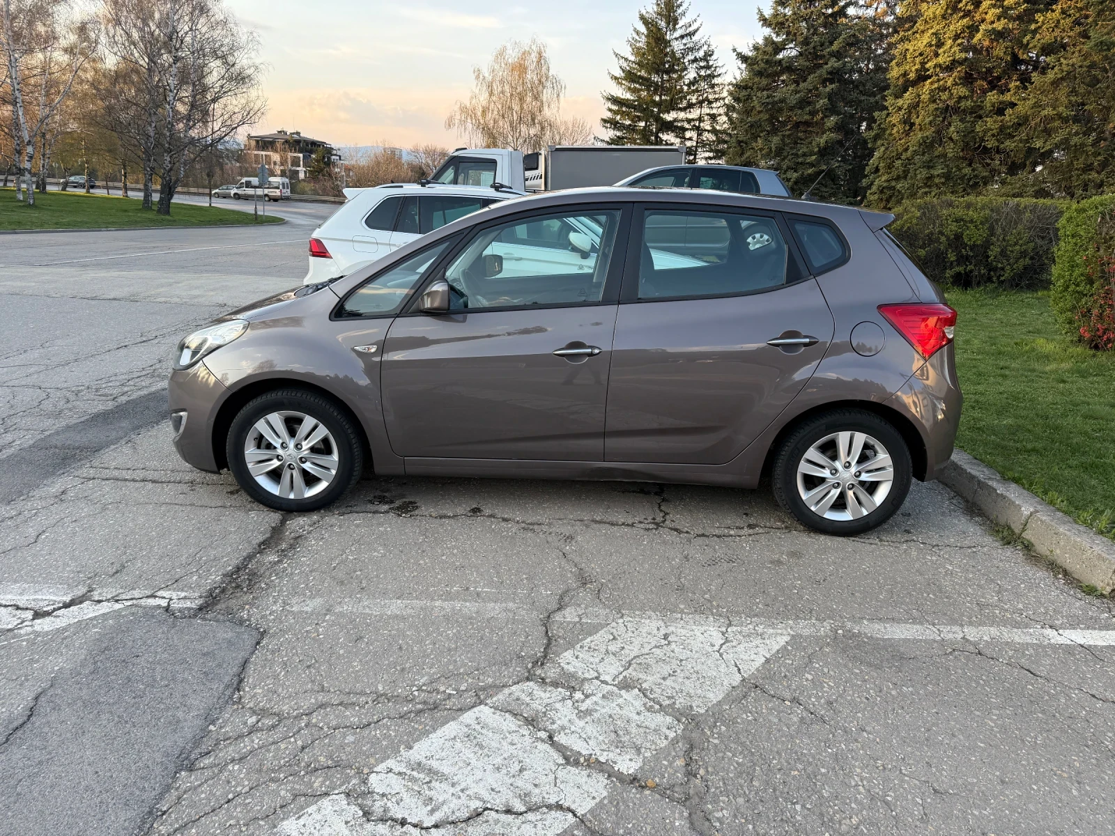 Hyundai Ix20  - изображение 2
