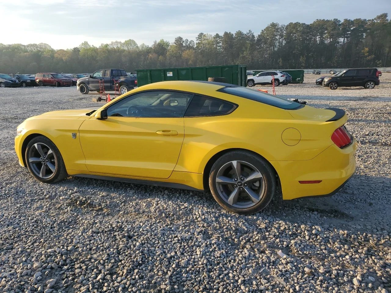 Ford Mustang  - изображение 6