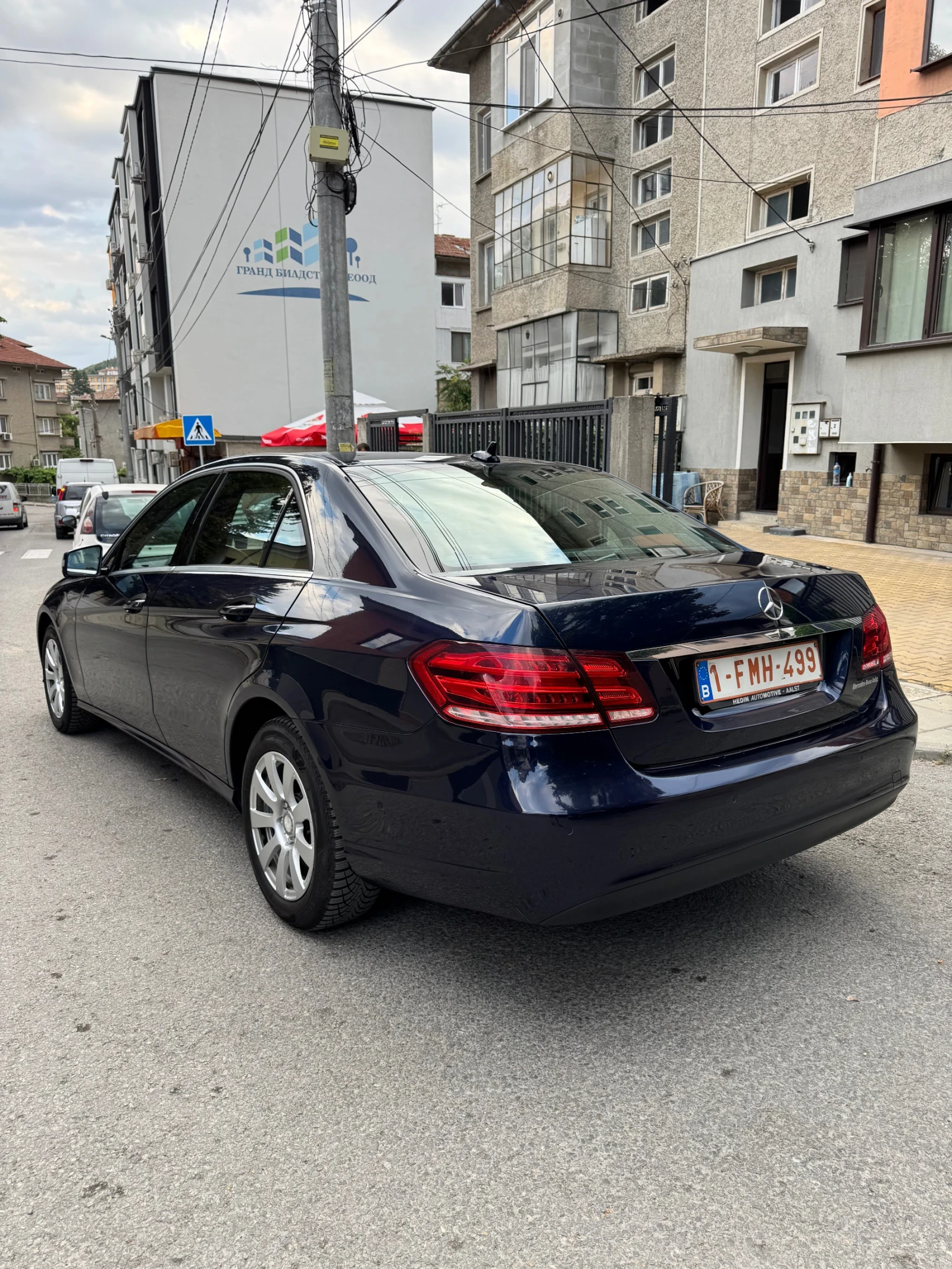 Mercedes-Benz E 200 86000km РЕАЛНА - изображение 4
