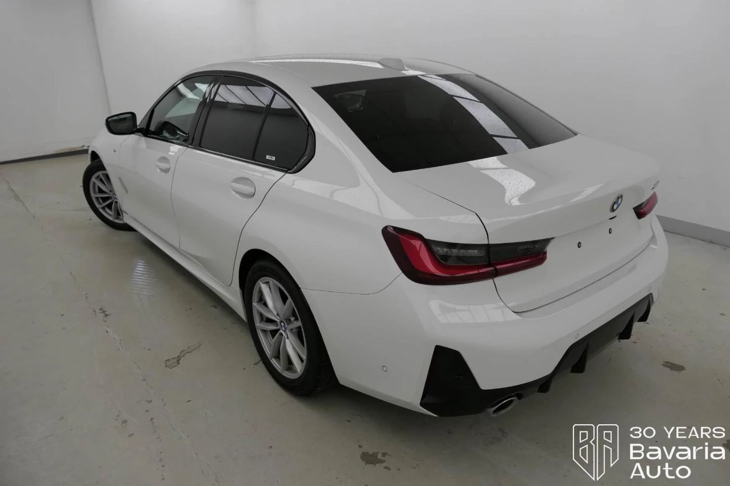 BMW 320 i M Sport Paket - изображение 2