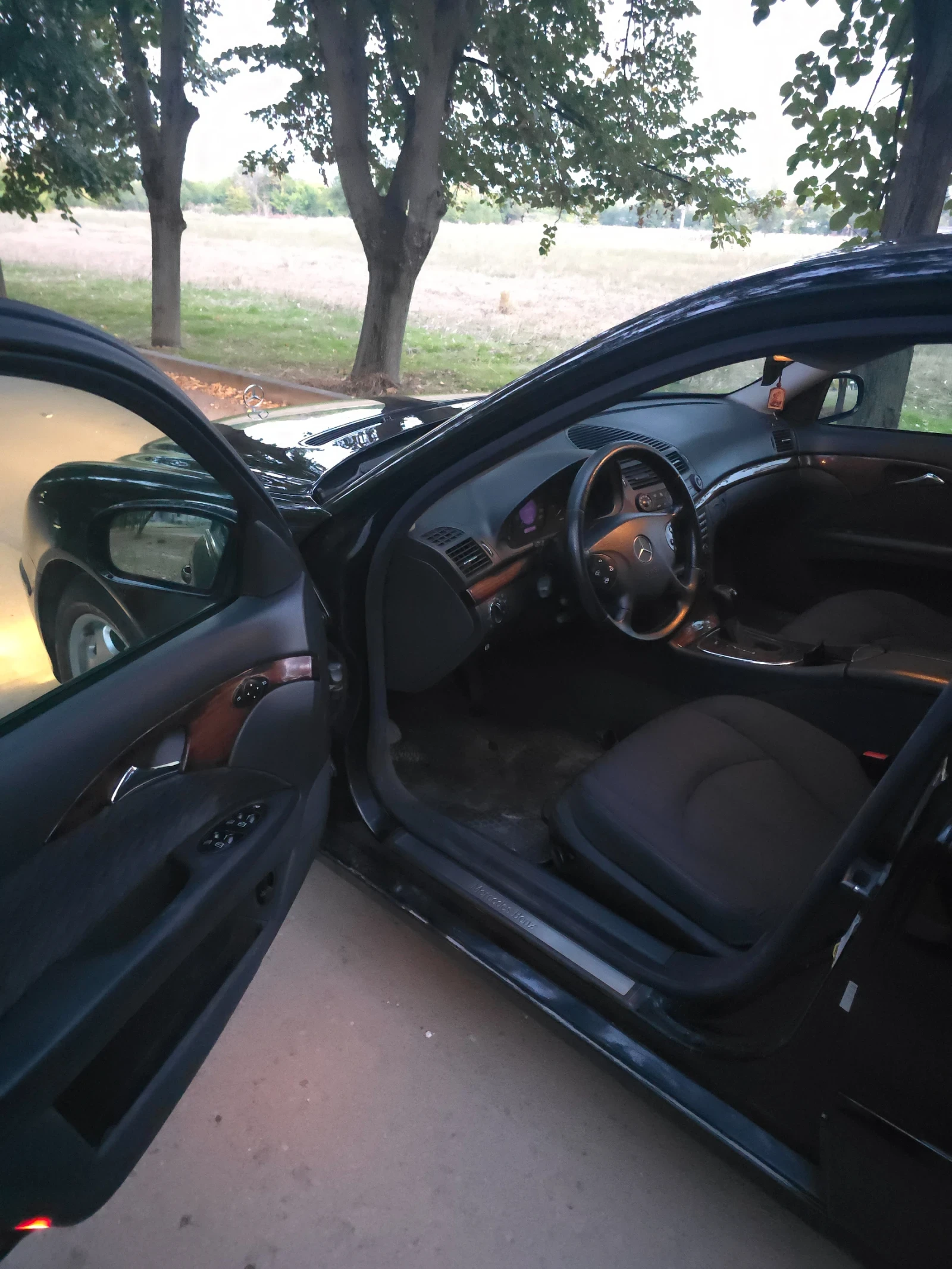 Mercedes-Benz E 220 Classic - изображение 10