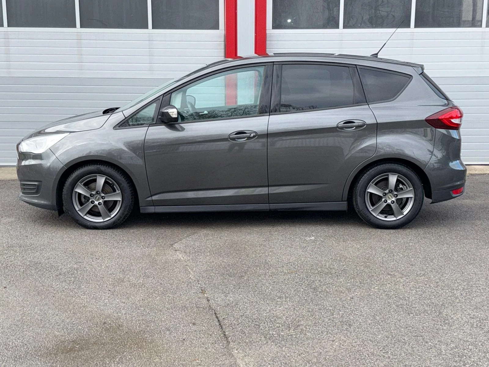 Ford C-max 1.0I ECO BOOST TITANIUM NAVI  KLIMATIK EVRO 6B!! - изображение 6