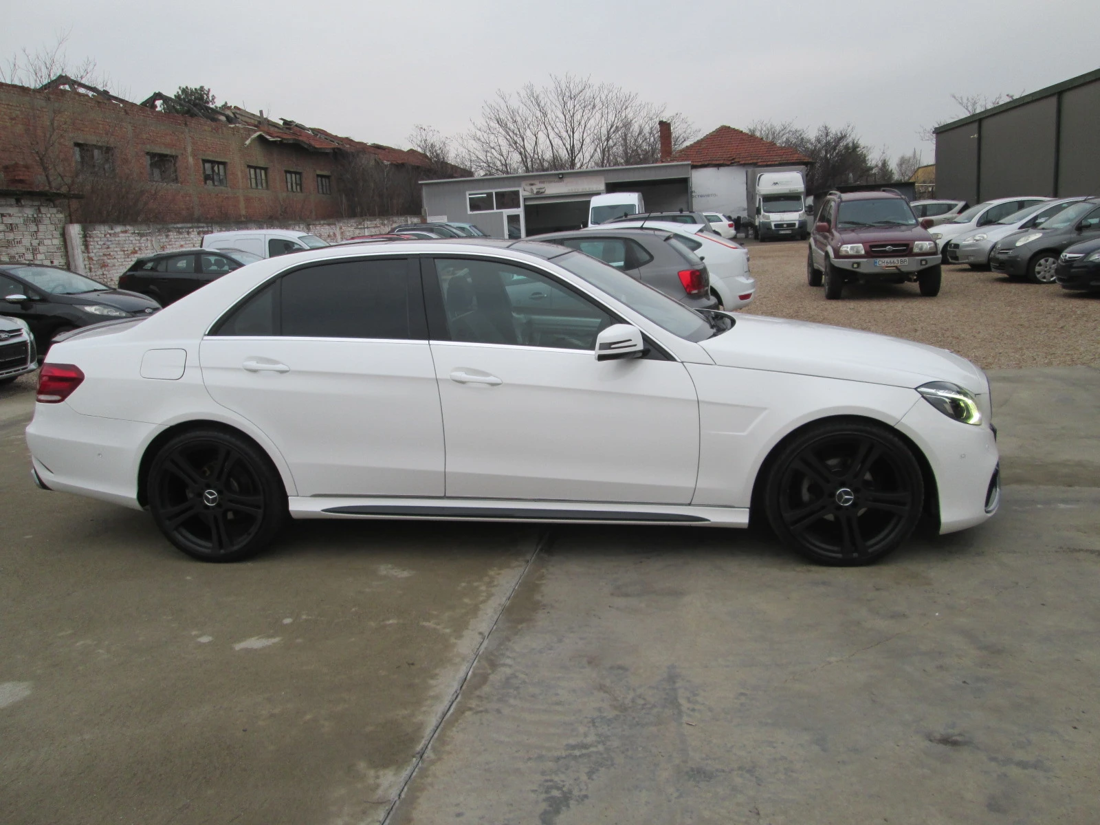 Mercedes-Benz E 220 2.2CDI-AMG Pack-Faceleaft-7G - изображение 3