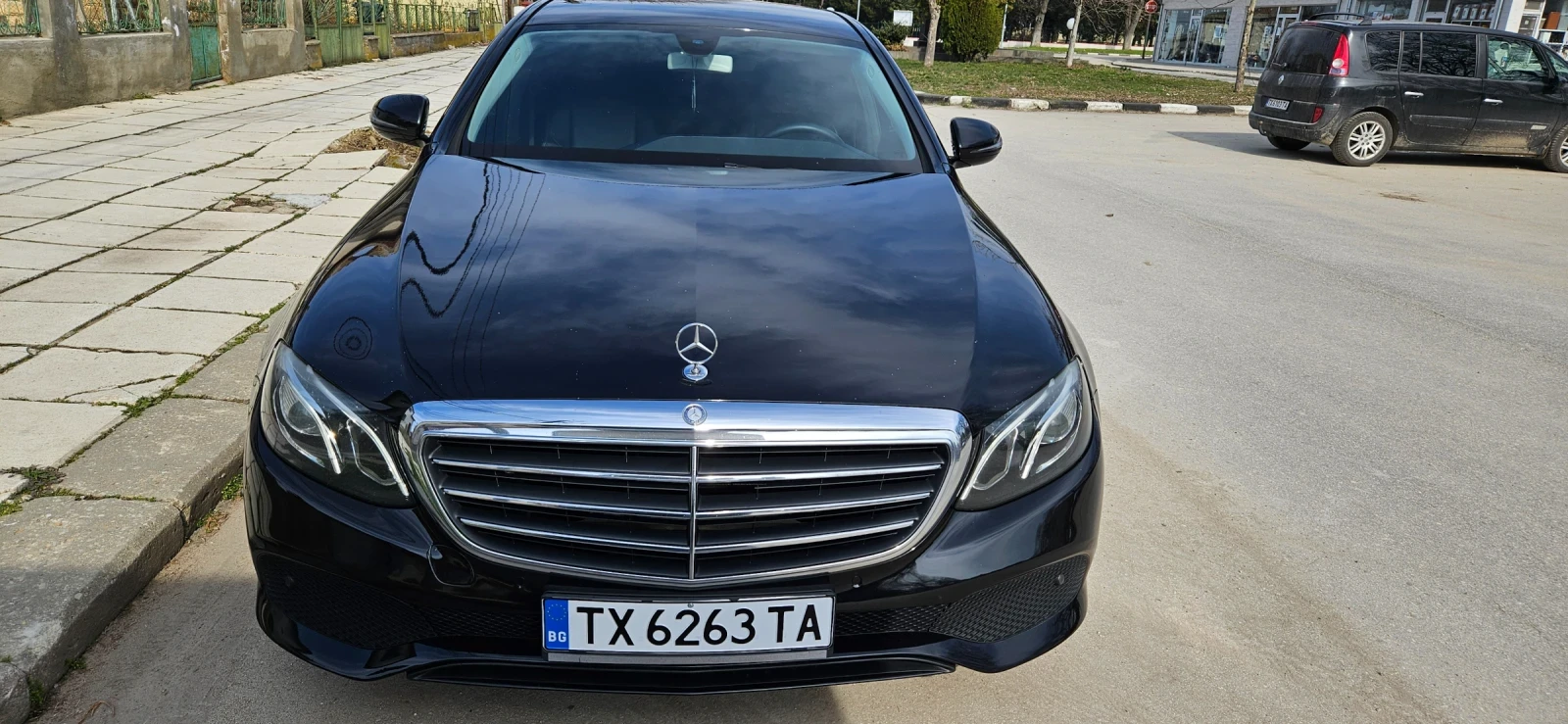 Mercedes-Benz E 220 W213