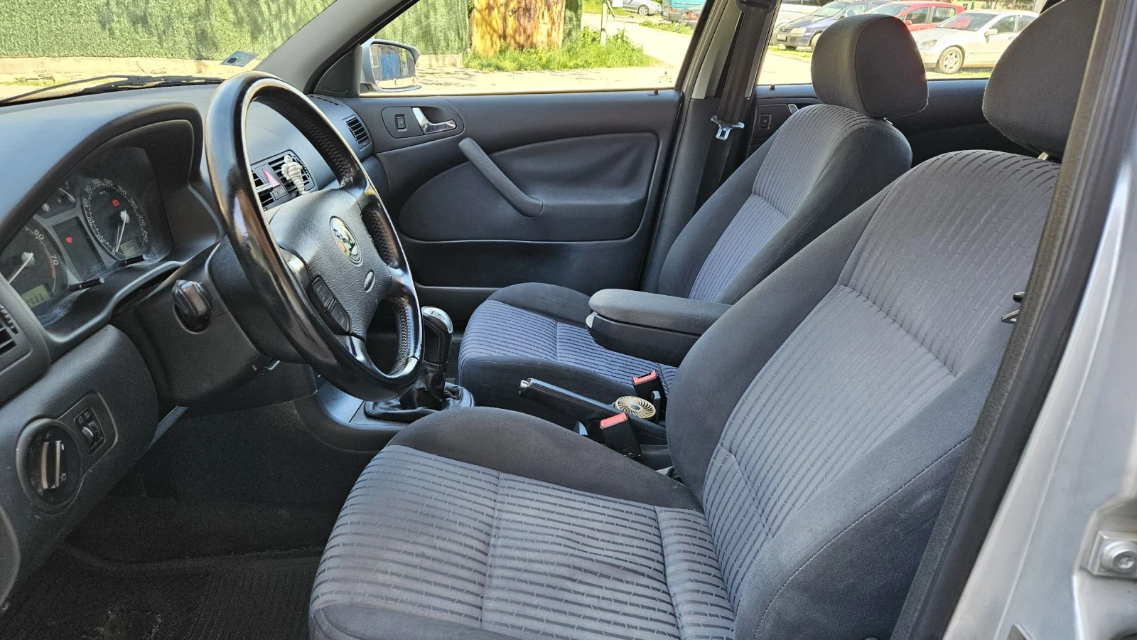 Skoda Octavia 4х4 Уникат Реални  км.., снимка 7 - Автомобили и джипове - 54335637