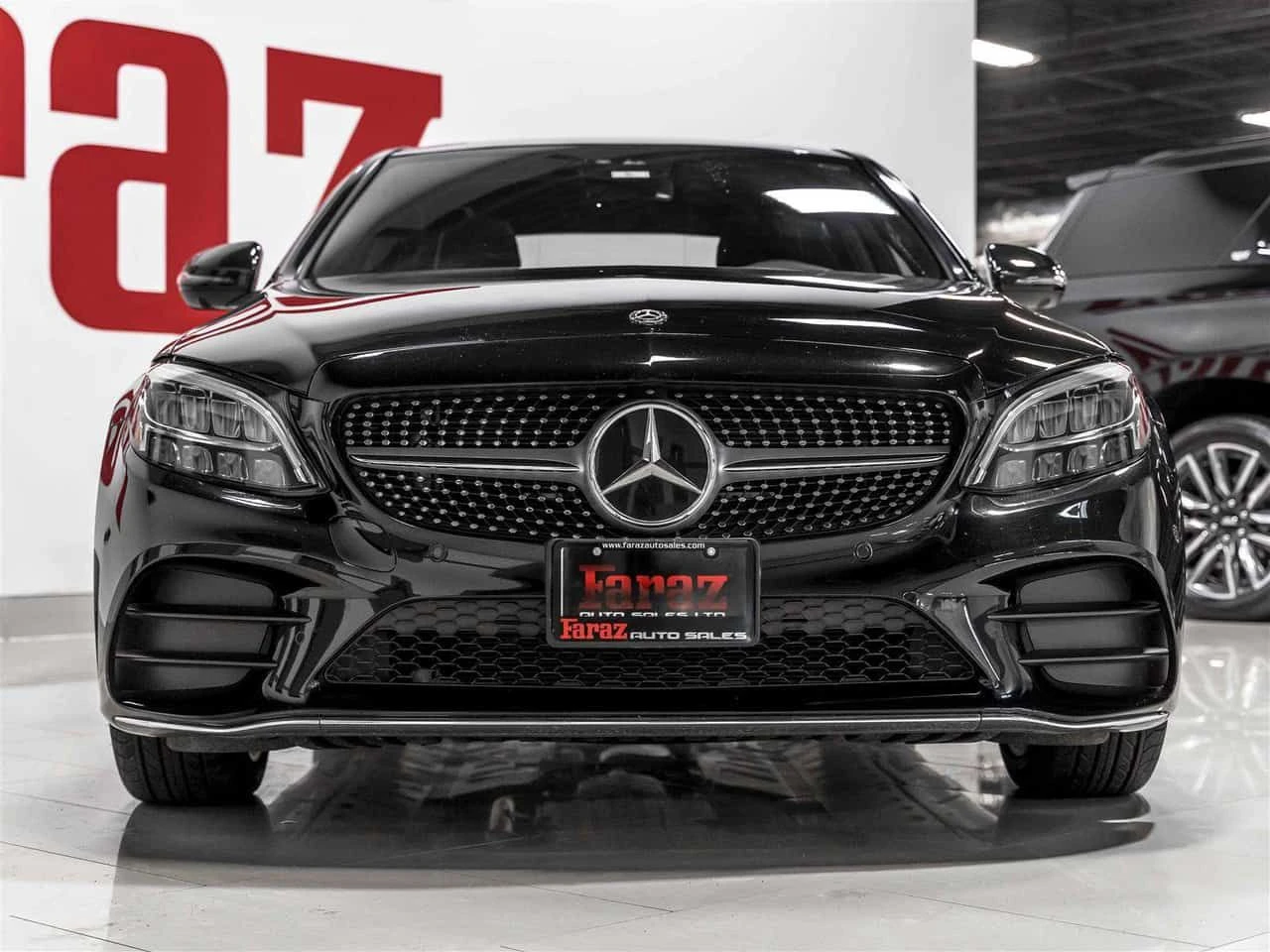 Mercedes-Benz C 300 * CARFAX * ЦЕНА ДО БГ, снимка 2 - Автомобили и джипове - 54421992