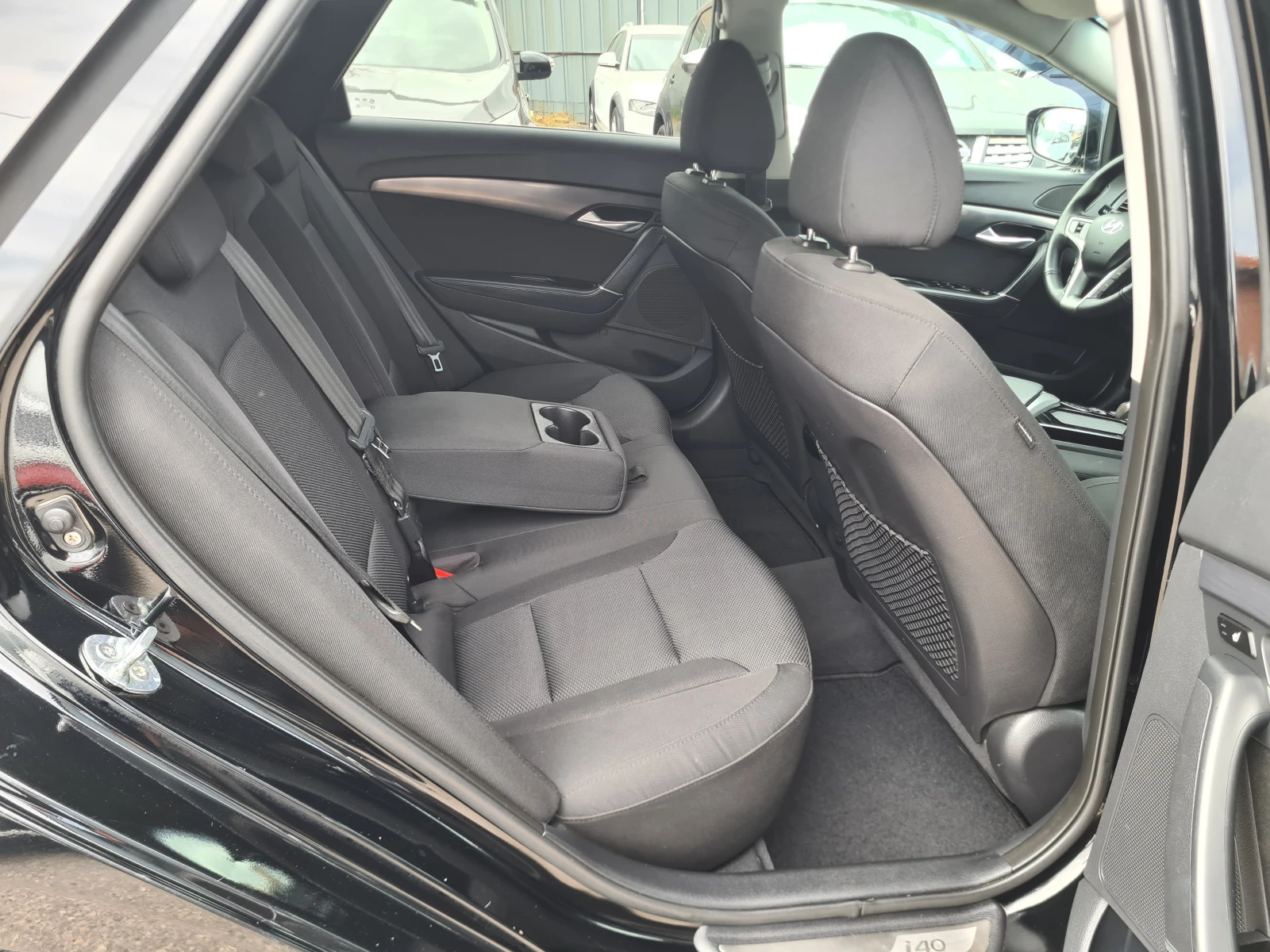 Hyundai I40 1.7CRDi-АВТОМАТИК-ЛИЗИНГ, снимка 13 - Автомобили и джипове - 54477739