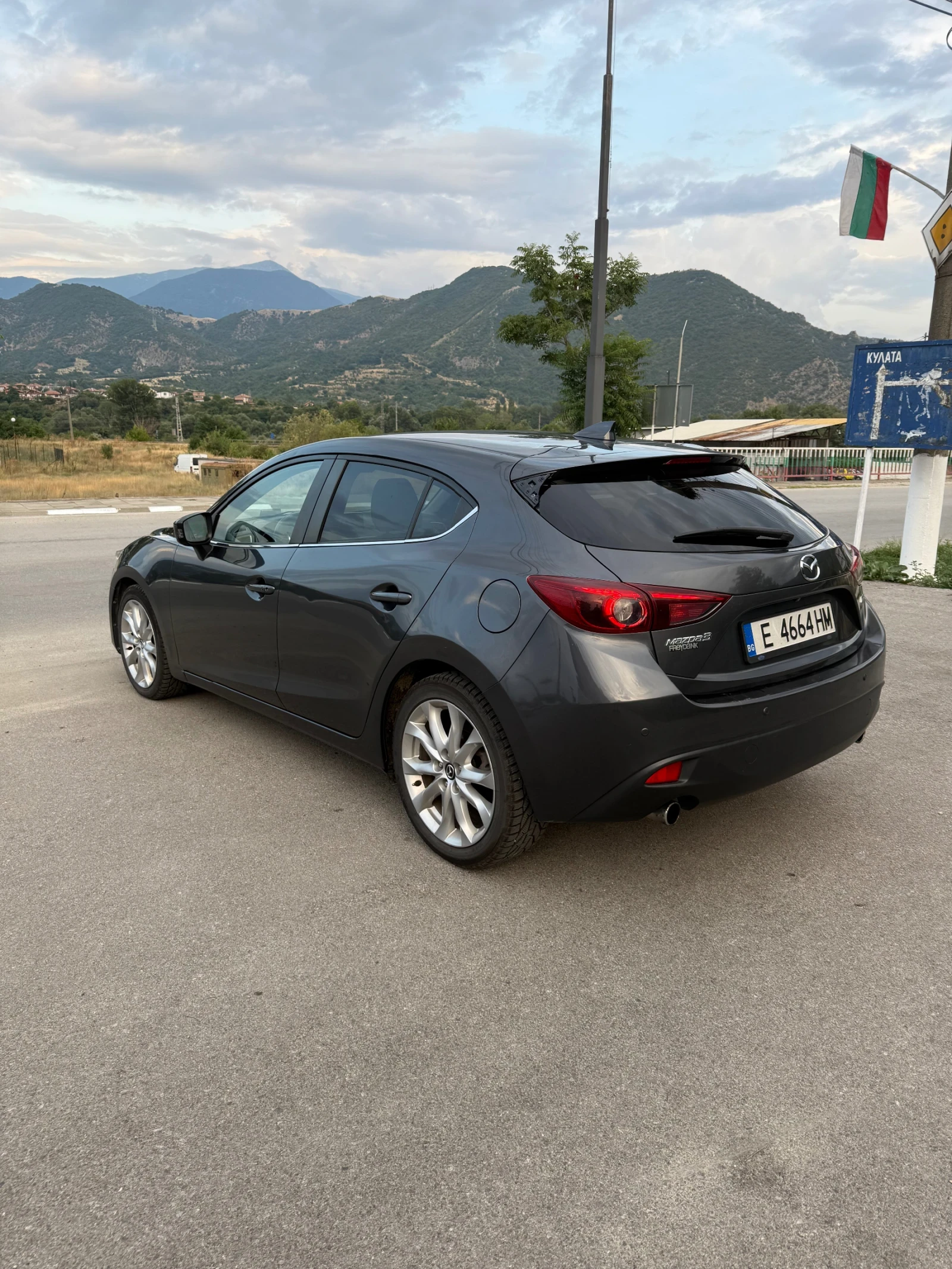 Mazda 3, снимка 6 - Автомобили и джипове - 54610255
