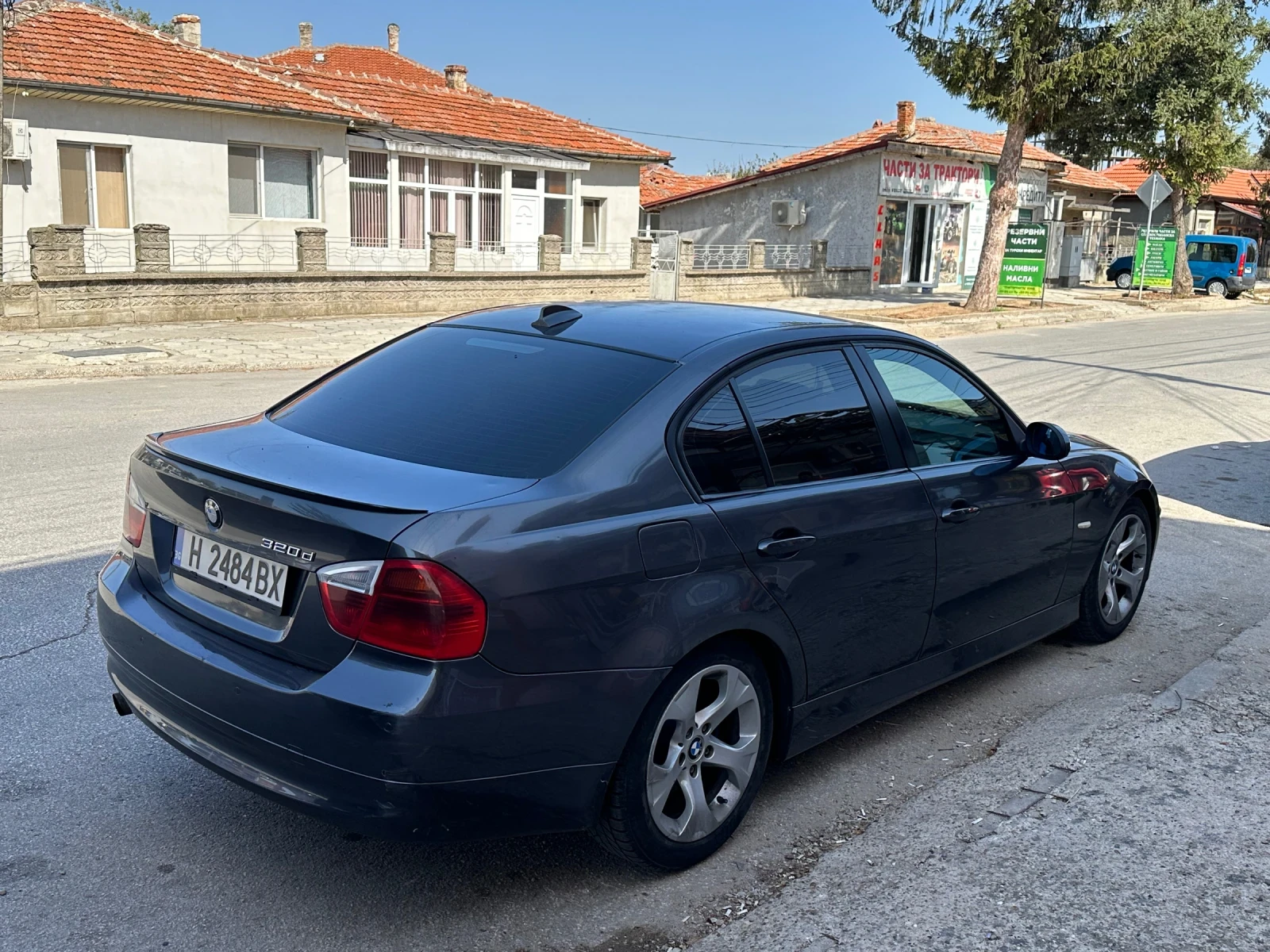 BMW 320, снимка 2 - Автомобили и джипове - 54663606