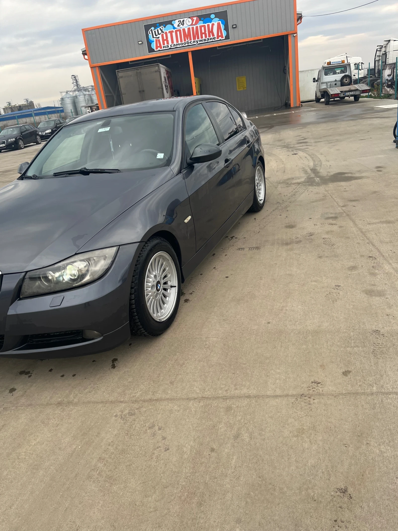 BMW 320, снимка 5 - Автомобили и джипове - 54663606