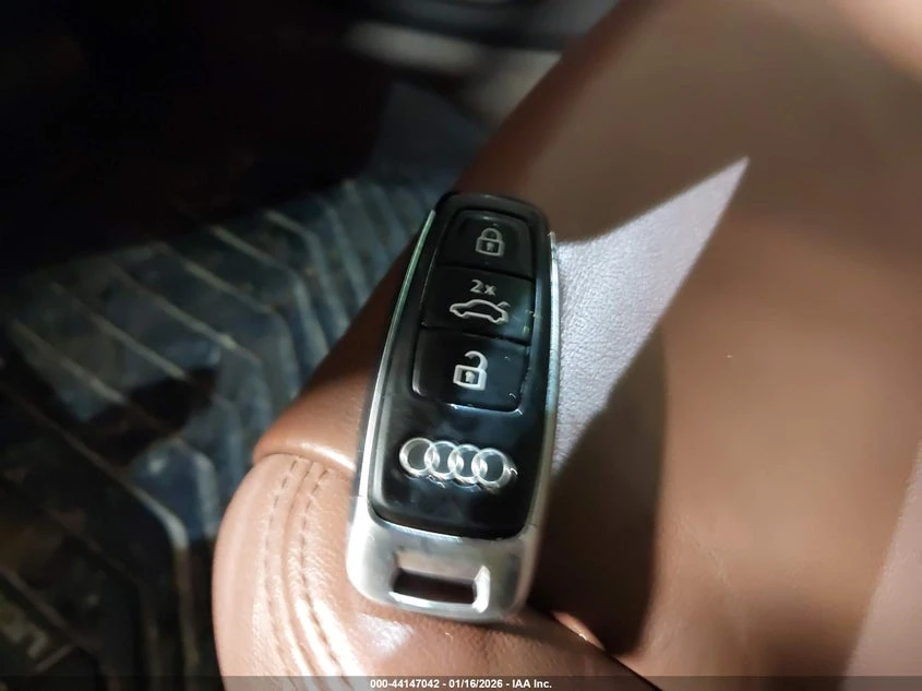 Audi E-Tron Premium Quattro, снимка 11 - Автомобили и джипове - 54769811