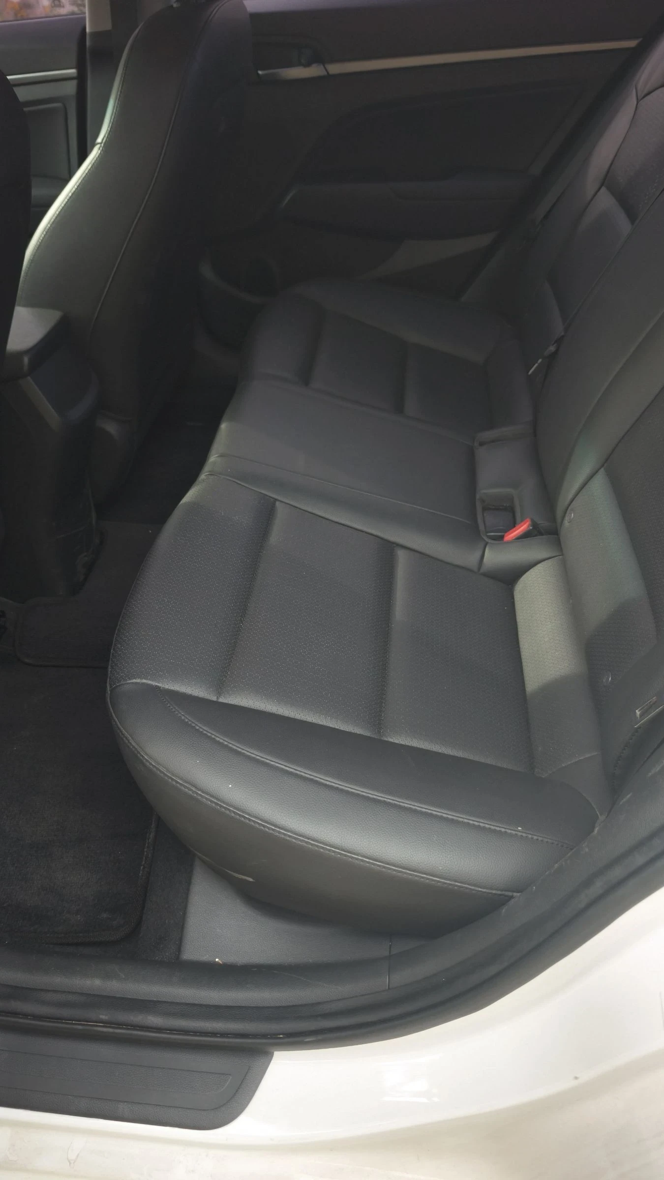 Hyundai Elantra Hyundai Avante 1.6D  Лизинг , снимка 8 - Автомобили и джипове - 54853042