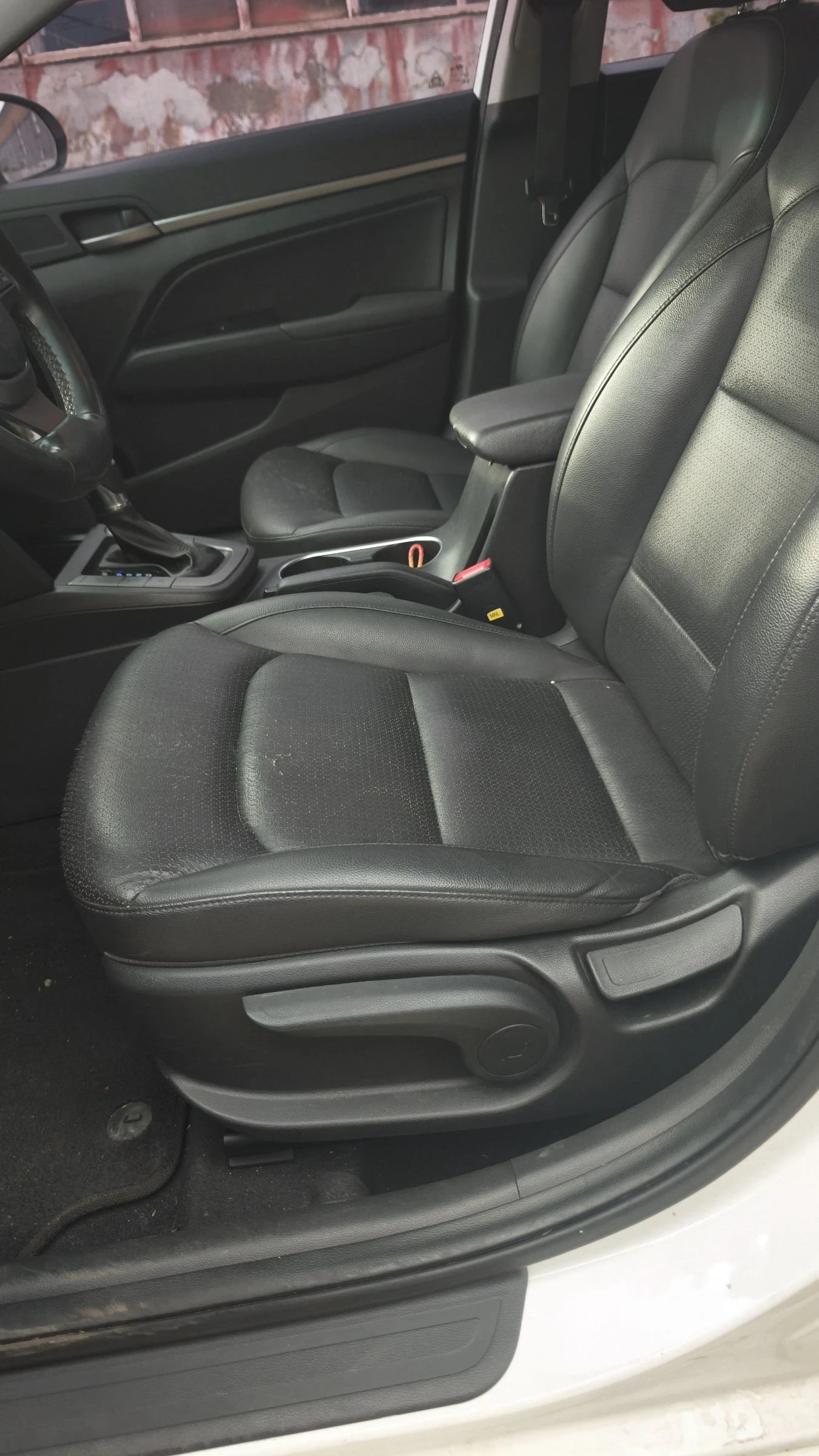 Hyundai Elantra Hyundai Avante 1.6D  Лизинг , снимка 12 - Автомобили и джипове - 54853042