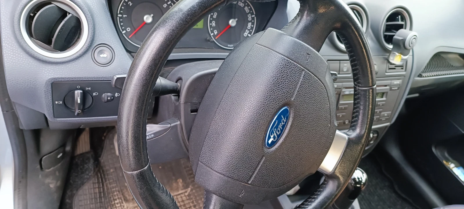 Ford Fiesta, снимка 2 - Автомобили и джипове - 54947479