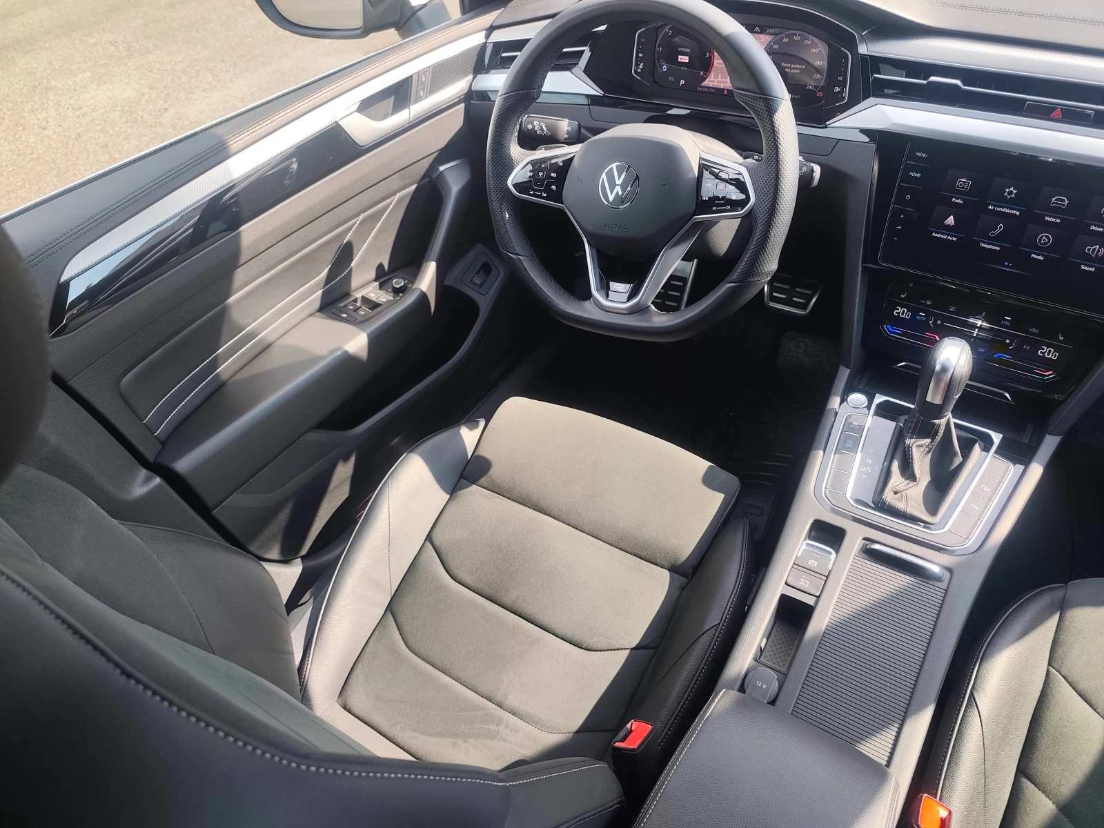 VW Arteon R-Line 4Motion, снимка 11 - Автомобили и джипове - 54948420