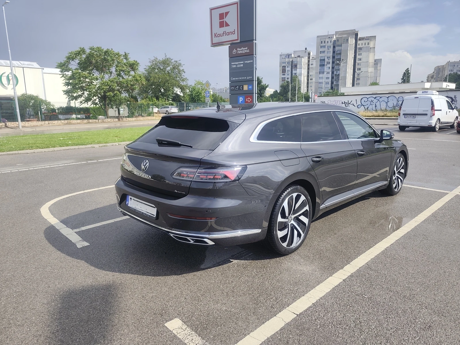 VW Arteon R-Line 4Motion, снимка 4 - Автомобили и джипове - 54948420