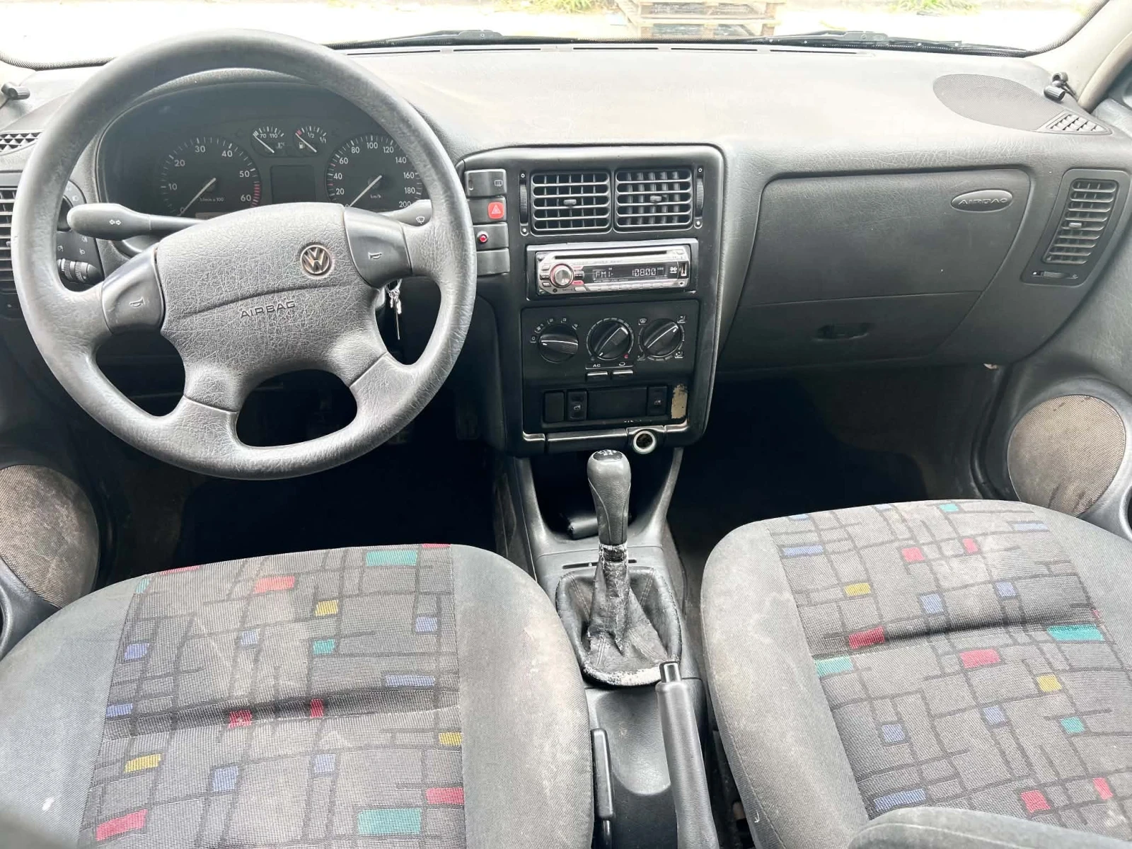 VW Polo 1.4 Бензин, снимка 10 - Автомобили и джипове - 55770439