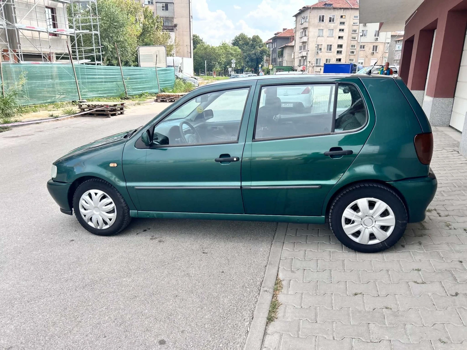 VW Polo 1.4 Бензин, снимка 8 - Автомобили и джипове - 55770439