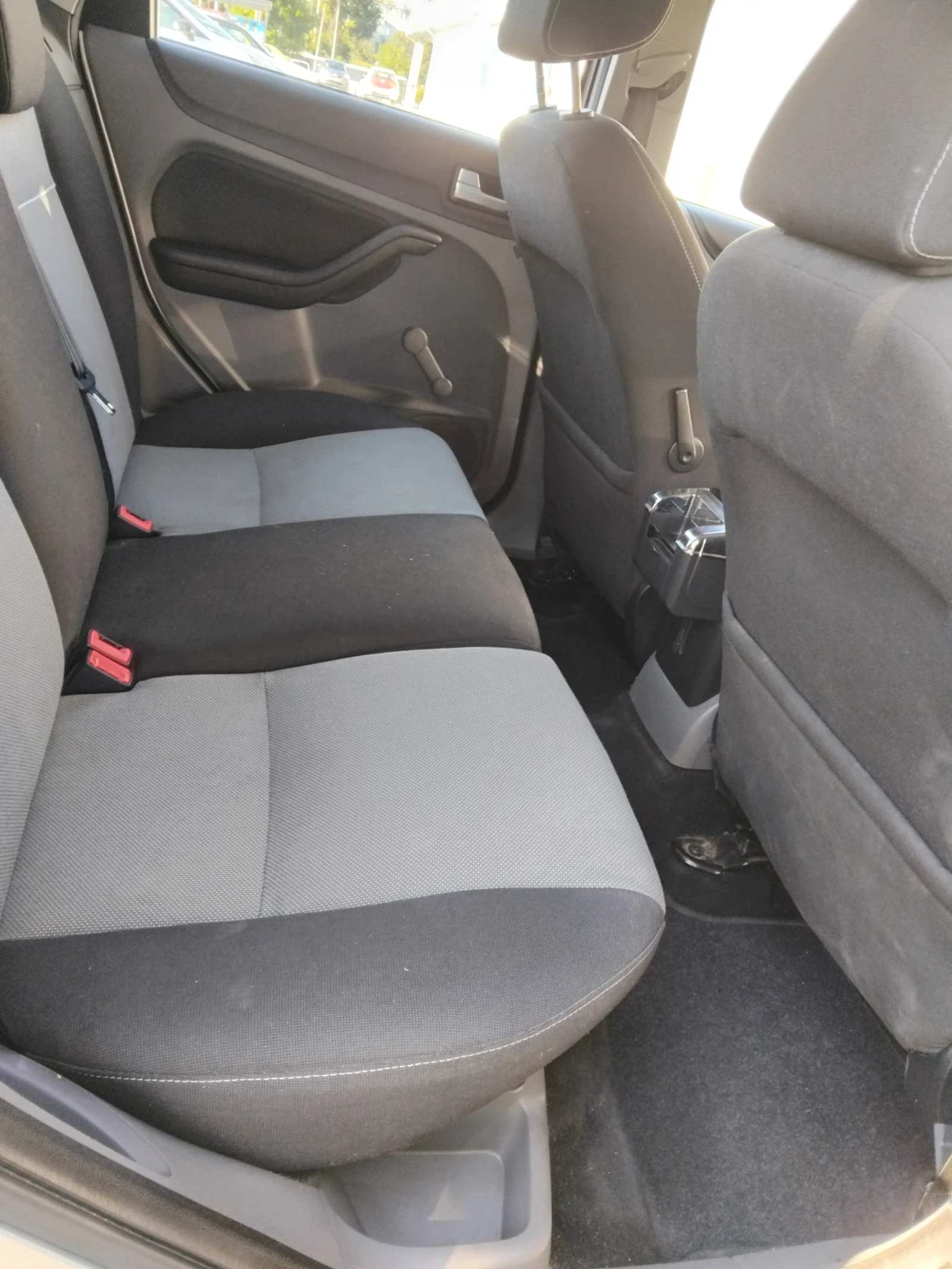 Ford Focus 1.6 tdci, снимка 7 - Автомобили и джипове - 56181866
