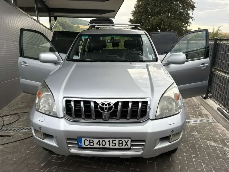 Toyota Land cruiser, снимка 2 - Автомобили и джипове - 51684047