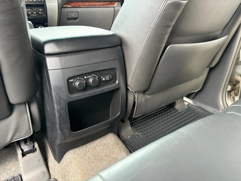 Toyota Land cruiser, снимка 6 - Автомобили и джипове - 51684047