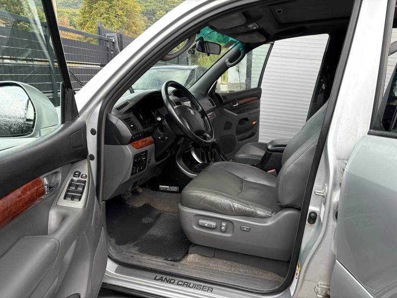 Toyota Land cruiser, снимка 7 - Автомобили и джипове - 51684047