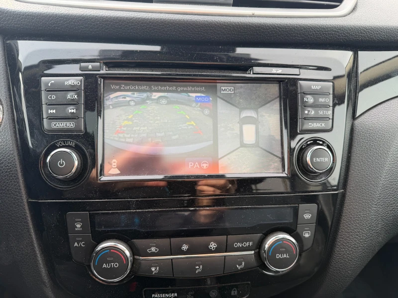 Nissan Qashqai 1.6DCI PANORAMA/NAVI/KOJA/KAMERA EURO 5, снимка 15 - Автомобили и джипове - 53596517