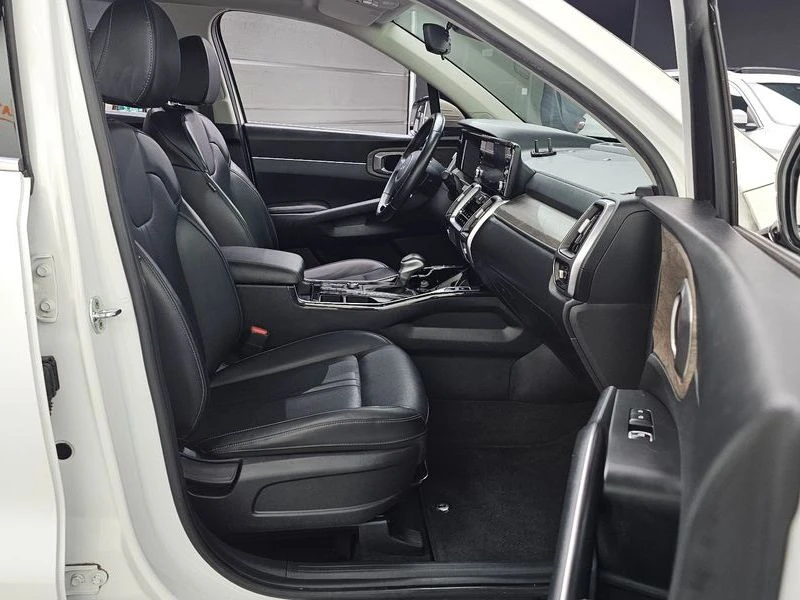 Kia Sorento 2.5 Automatic, снимка 11 - Автомобили и джипове - 55724134