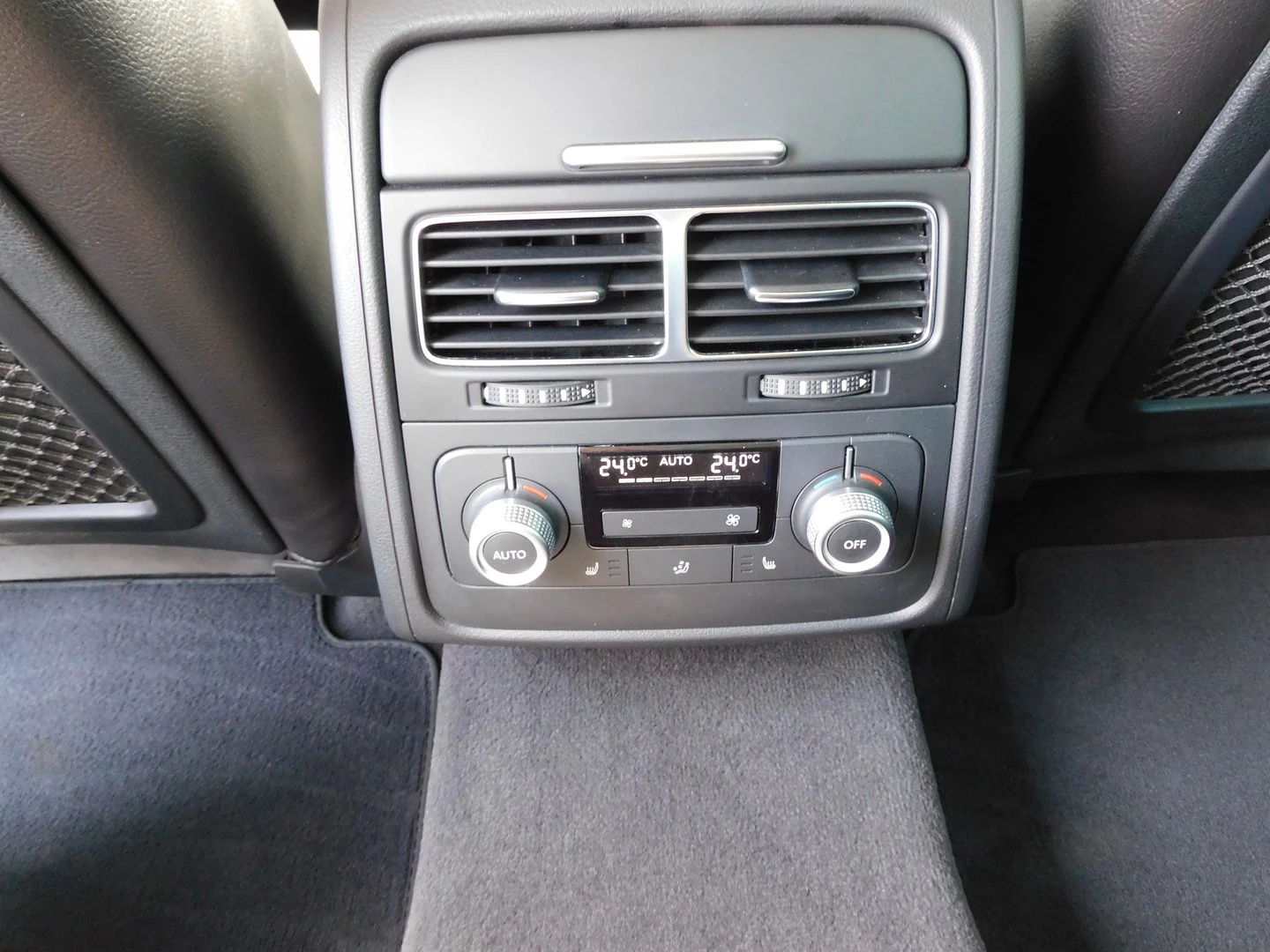 VW Touareg V6 TDI BMT 4MOTION, снимка 6 - Автомобили и джипове - 53539355