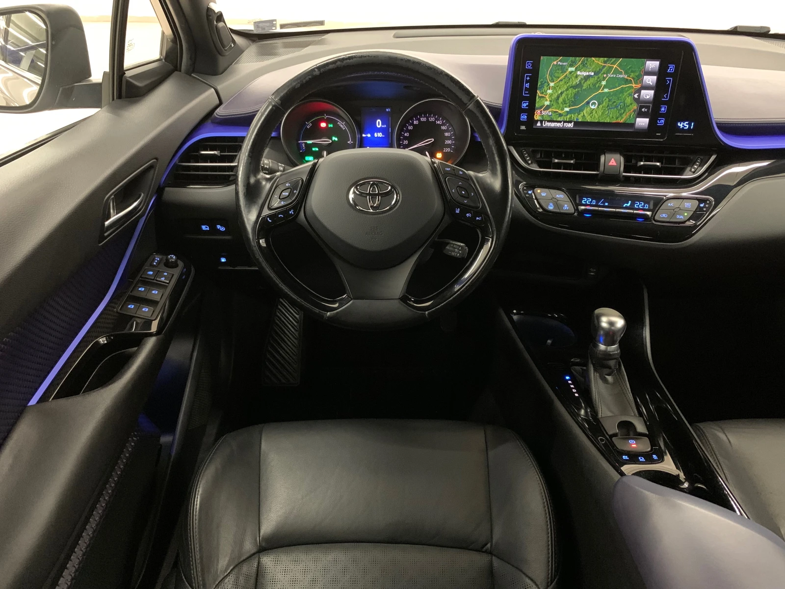 Toyota C-HR  - изображение 10