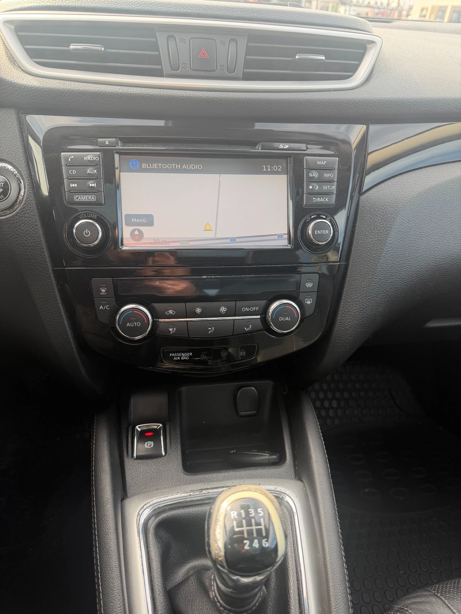 Nissan Qashqai 1.6DCI PANORAMA/NAVI/KOJA/KAMERA EURO 5, снимка 15 - Автомобили и джипове - 53596517