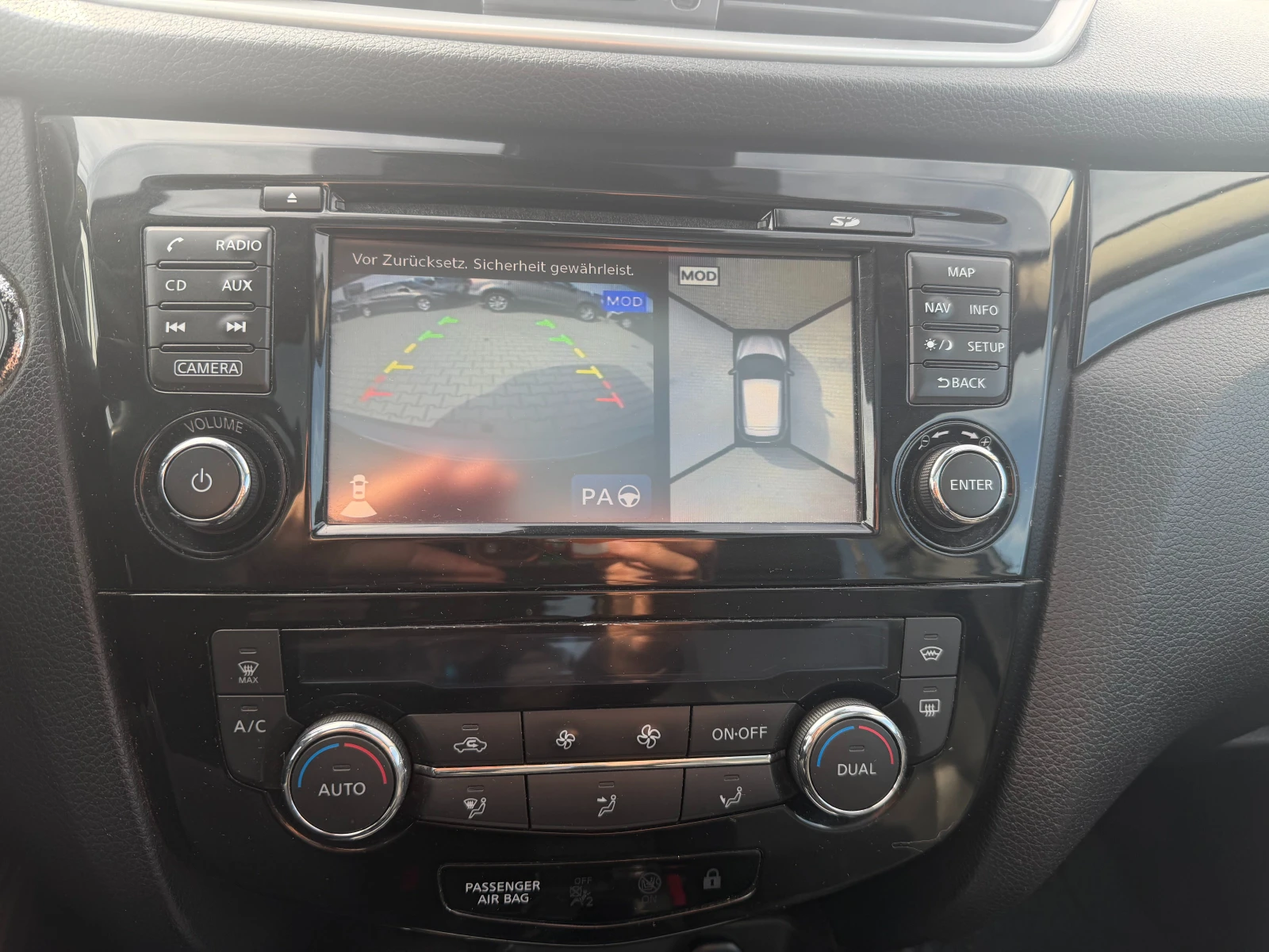 Nissan Qashqai 1.6DCI PANORAMA/NAVI/KOJA/KAMERA EURO 5, снимка 16 - Автомобили и джипове - 53596517