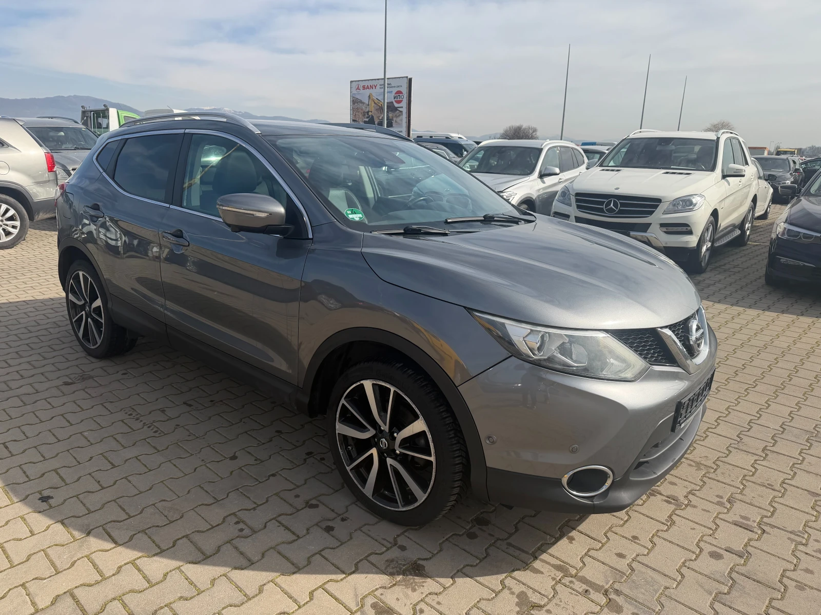 Nissan Qashqai 1.6DCI PANORAMA/NAVI/KOJA/KAMERA EURO 5, снимка 4 - Автомобили и джипове - 53596517