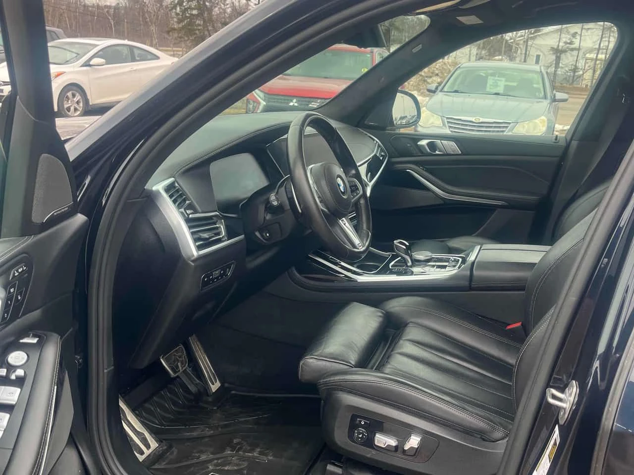 BMW X7 * xDrive40i * МАСАЖИ * ОБДУХВАНЕ * ПАНОРАМА * 360 , снимка 7 - Автомобили и джипове - 54034249