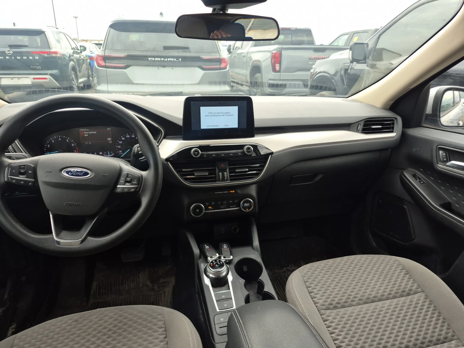 Ford Escape  SE FWD, снимка 11 - Автомобили и джипове - 54492766