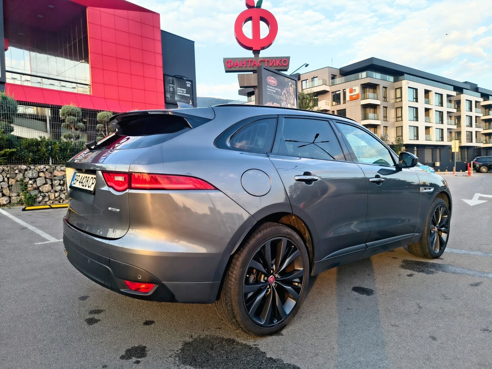 Jaguar F-PACE R Sport Сменени Вериги, снимка 7 - Автомобили и джипове - 56159625