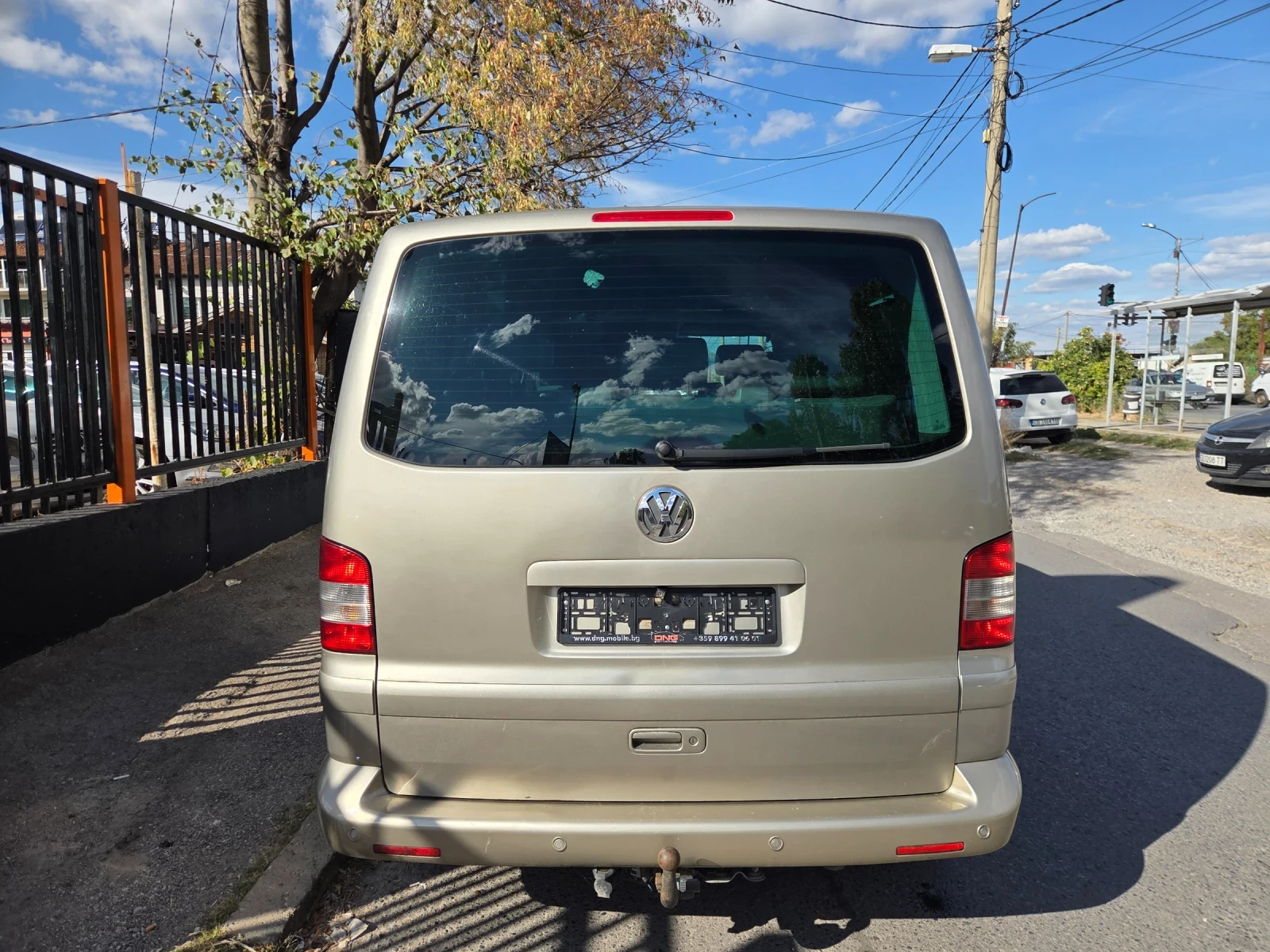 VW Multivan 2, 500TDI HIGHLINE EURO4, снимка 5 - Бусове и автобуси - 56221755