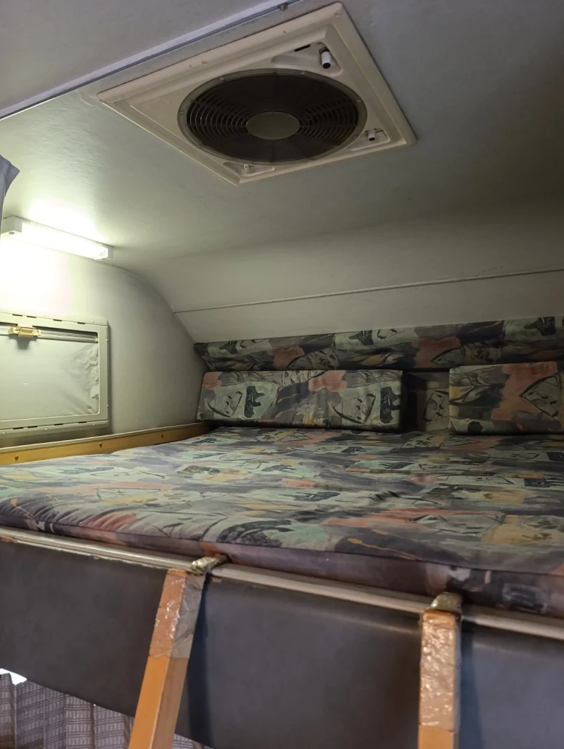 Кемпер Knaus, снимка 16 - Каравани и кемпери - 52190811