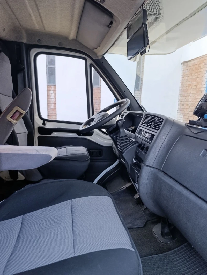 Кемпер Knaus, снимка 5 - Каравани и кемпери - 52190811