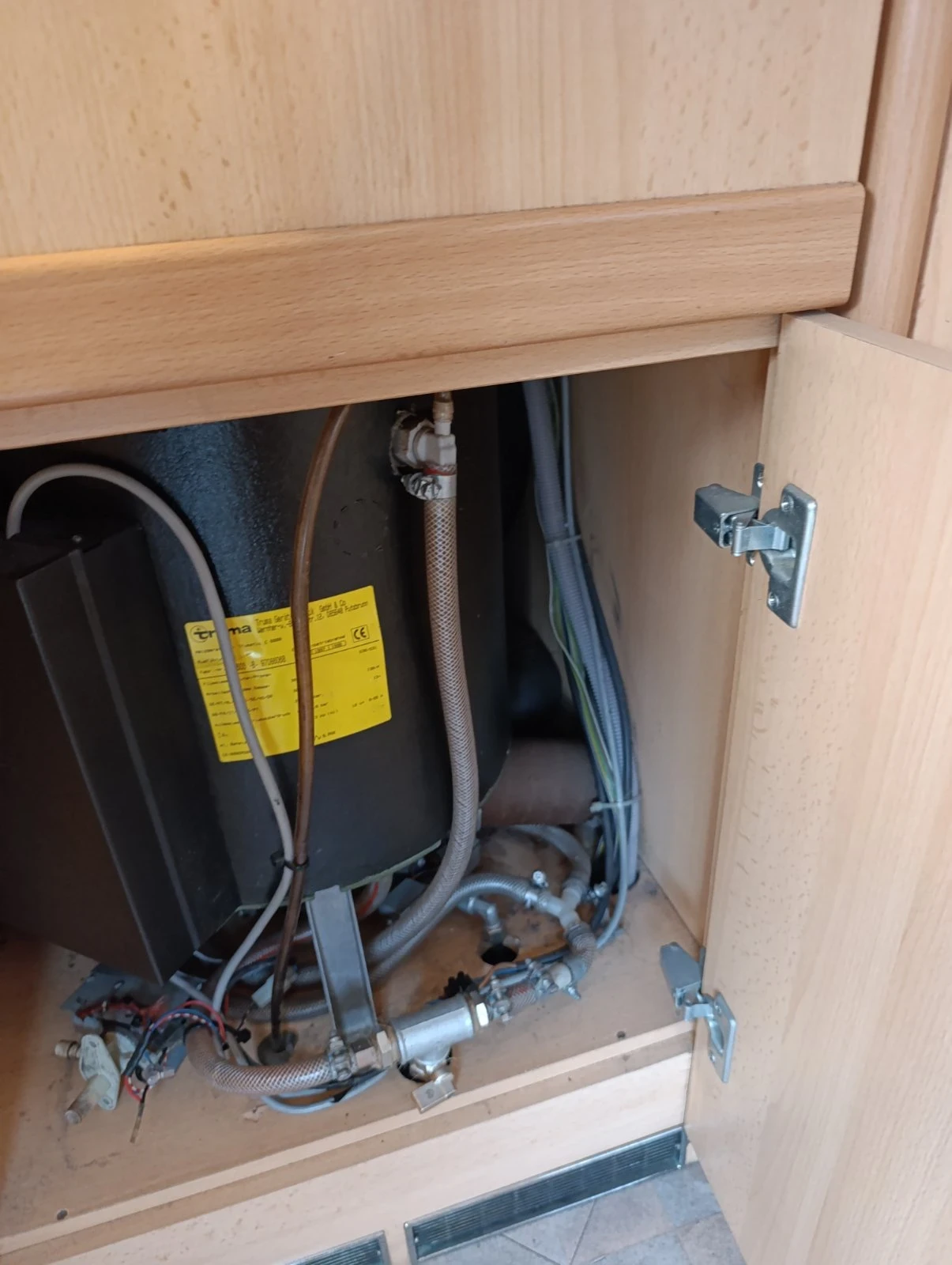  Knaus | Mobile.bg   14