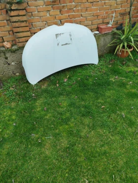 Преден капак Рено Канго след 2020г, снимка 1