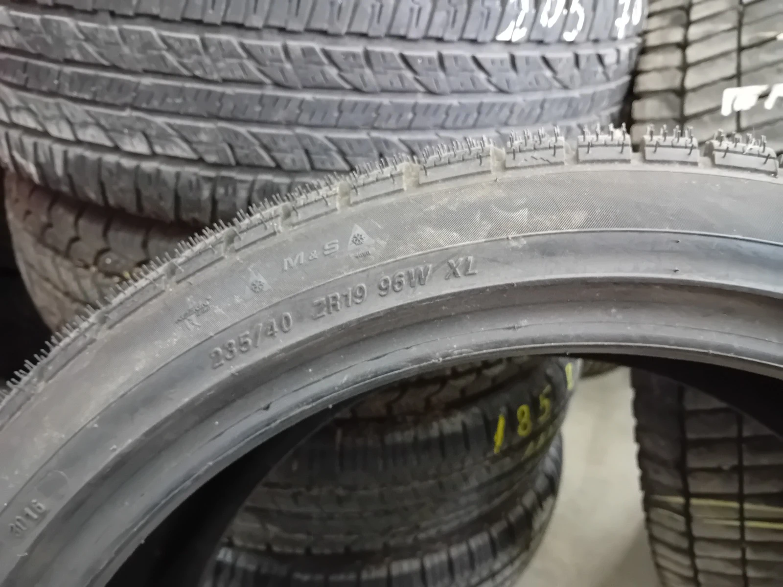  235/40R19 | Mobile.bg   5