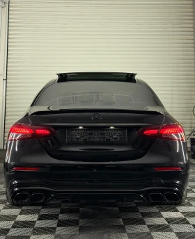 Mercedes-Benz E 220 КАТО НОВА, Серв.ист. FACELIFT 6.3 AMG, снимка 6