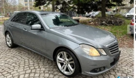 Mercedes-Benz E 200, снимка 1