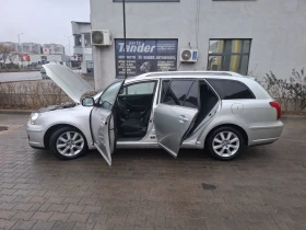 Toyota Avensis 2.0 D4D  FACELIFT, снимка 16