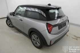 Mini Cooper C 1, 5 Steptronic Favoured Trim - 58900 лв. / 30115.09 € - 23314115 2