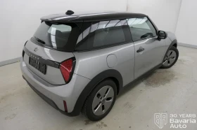 Mini Cooper C 1, 5 Steptronic Favoured Trim - 58900 лв. / 30115.09 € - 23314115 3
