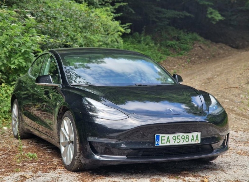 Tesla Model 3  4х4 Европейска Long Range, снимка 1 - Автомобили и джипове - 46449671