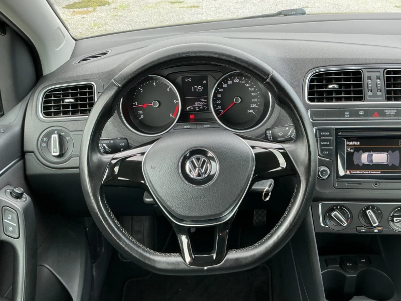 VW Polo 1.4 TDI, снимка 11 - Автомобили и джипове - 47470749